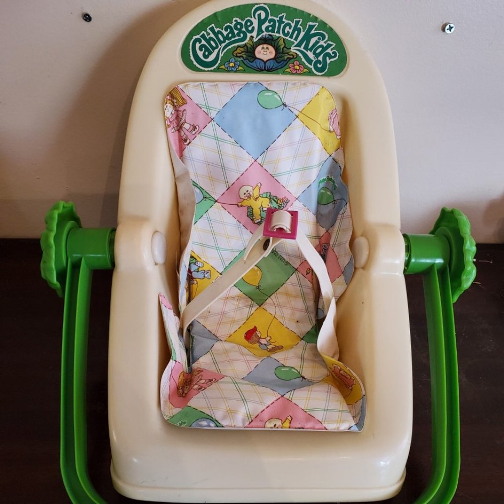 Vintage Cabbage Patch Kids Doll Carseat. 1983. Nice.